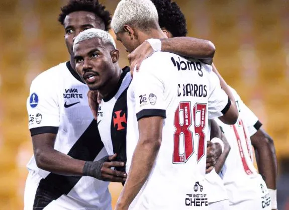 Independiente Medellín-COL 2 x 2 Vasco - Trem Bala empata no fim na estreia de novo treinador