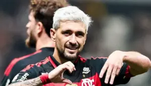 Arrascaeta é relacionado no Flamengo após desfalcar Uruguai
