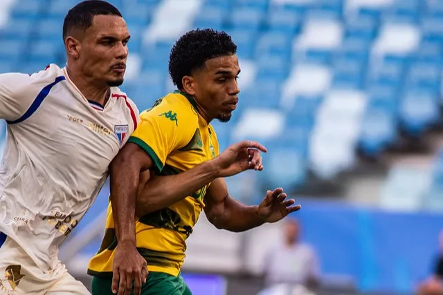 Cuiabá 1 x 1 Fortaleza - Dourado segue próximo do Z-4 3 Cuiabá e Fortaleza empataram por 1 a 1 na tarde deste domingo (9), na Arena Pantanal, em partida válida pela 21ª rodada da Série B (Foto: Ascom Dourado)