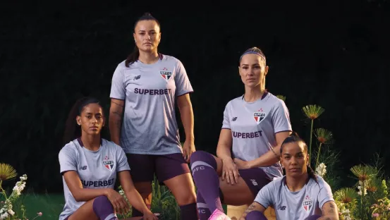 São Paulo tem uniforme 3 exclusivo para time feminino
