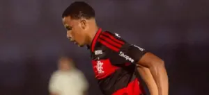 Clube português se aproxima da contratação de atacante do Flamengo