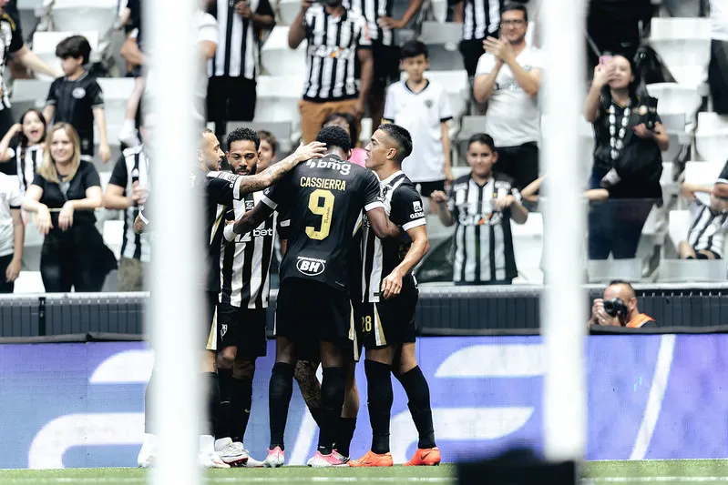 Atlético-MG 3 x 0 Grêmio - Galo atropela e encosta no G6 4 ATLETICO MG GREMIO PEDRO SOUZA 1