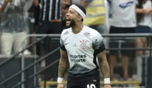 Memphis abre mão de bolada para ficar no Corinthians