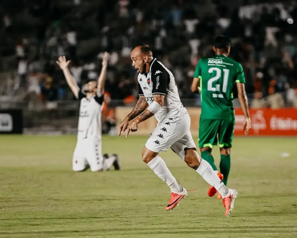 Botafogo-PB 3 x 1 Guarani – Ex-Ponte dão show, põem Belo na 2ª fase e complicam Bugre
