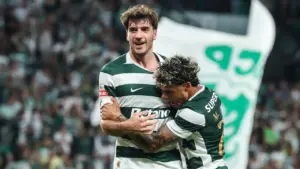 Sporting sofre, mas vence Vitória de Guimarães e respira na Liga Portuguesa