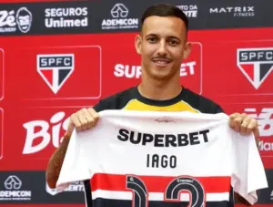 Iago revela conversa com Ceni antes de definir acerto com o São Paulo