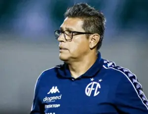 Guarani demite Elio Sizenando após derrota na Série C