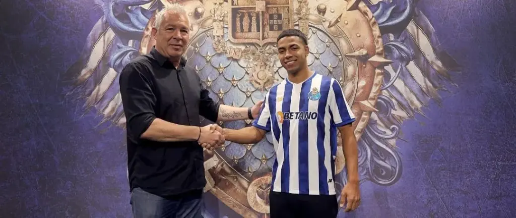 Através das empresas Casa Soccer e Soccer Soul, Fortaleza apresenta lateral Kaio Henrique 3 KAIO HENRIQUE 2