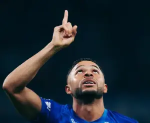 Wanderson aproveita chance e pede passagem no Cruzeiro