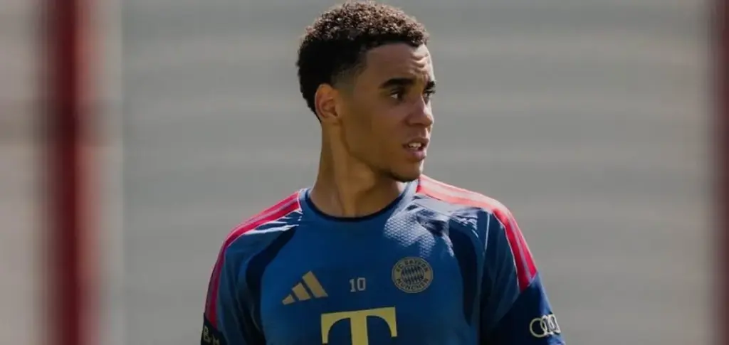 Musiala sofre segundo desmaio pelo Bayern e inicia tratamento