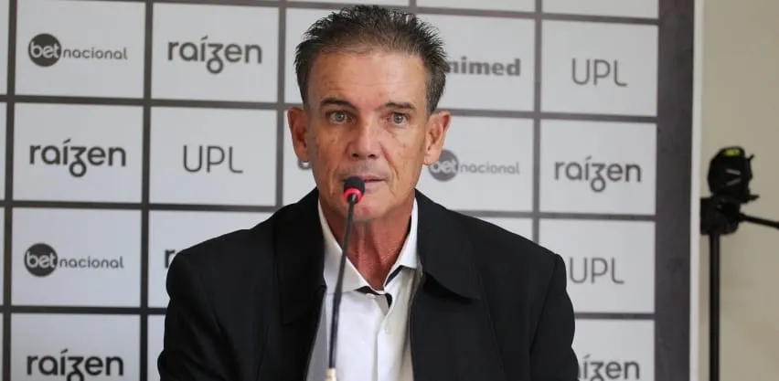 Com 14 acessos na carreira, Paulo Roberto inicia conversas para 2027