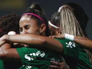 PAULISTÃO FEMININO: Palmeiras vence e assume a liderança