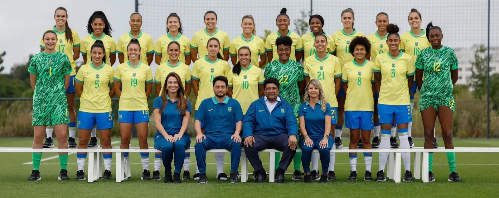 SELECAO BRASILEIRA FEMININA