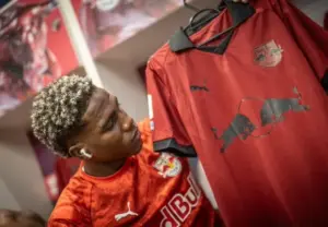 Corinthians 'atrapalha' estreia de uniforme do Red Bull Bragantino