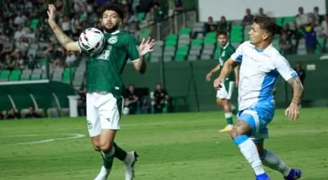 Goiás supera o Londrina na Serrinha