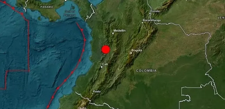 Terremoto de magnitude 7,4 atingiu a Colômbia