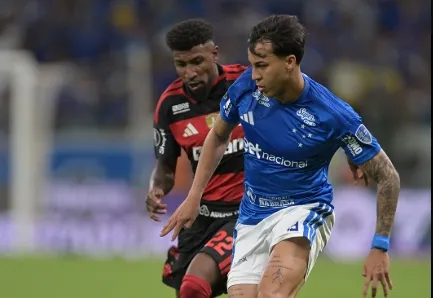 Cruzeiro e Flamengo protagonizaram bom jogo no Mineirão