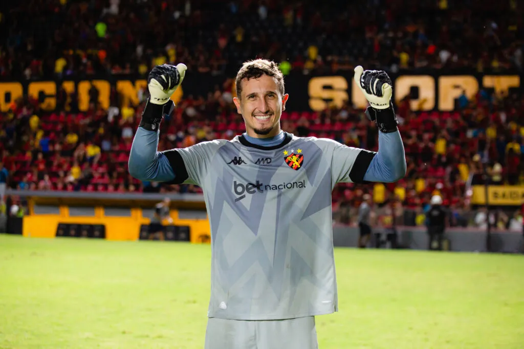 "Azarões" dominam a Seleção FI da 21ª rodada da Série B 2 Thiago Couto