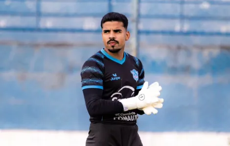 Goleiro sofre fratura na mandíbula e vira desfalque do Marília na Copa Paulista