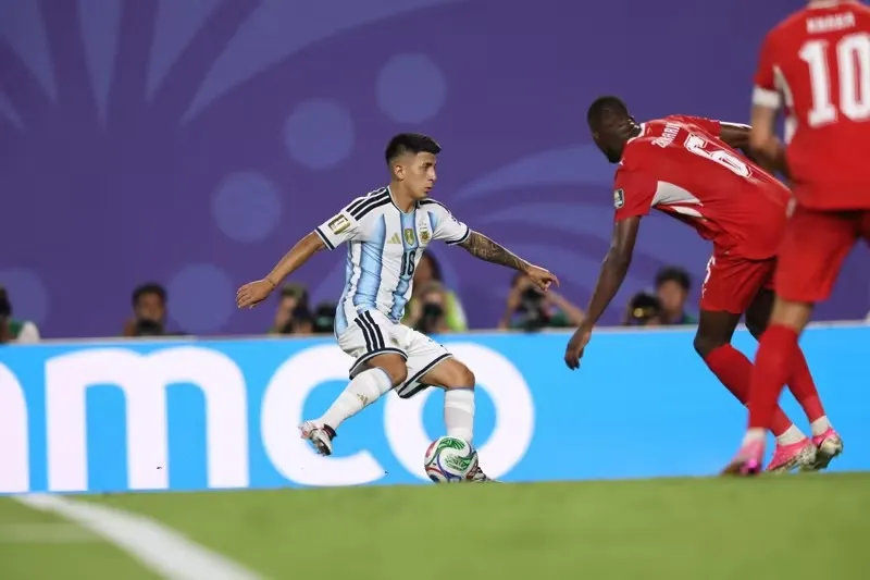 Jornalista crava acerto de Thiago Almada com o River Plate
