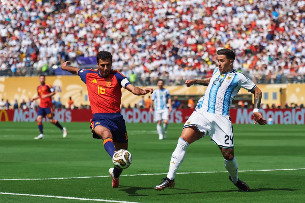 Barcelona aumenta proposta por Rodri, do Manchester City