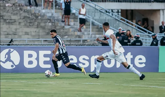 Botafogo-PB 2 x 2 Santa Cruz - Empate quente no Almeidão 4 botafogo pb 2 x 2 santa cruz Joao Neto 4