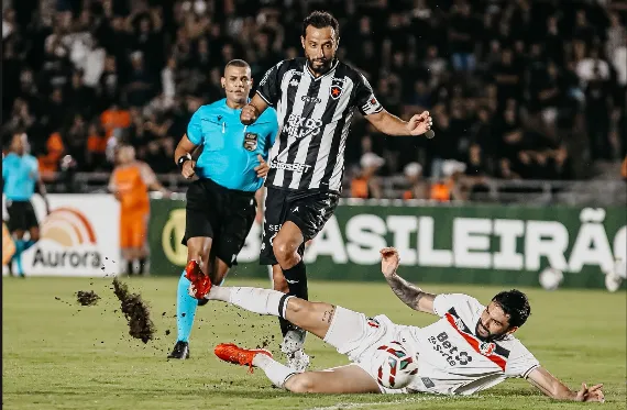 botafogo pb 2 x 2 santa cruz Joao Neto