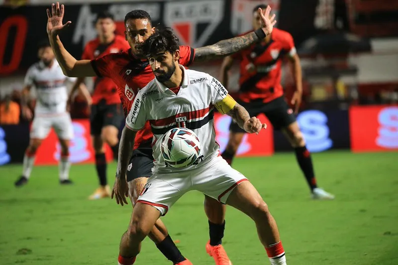 Série B: Tencati vê 