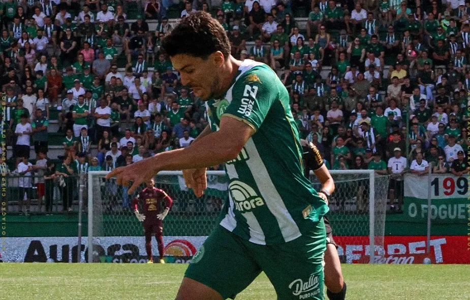 Chapecoense buscou empate três vezes