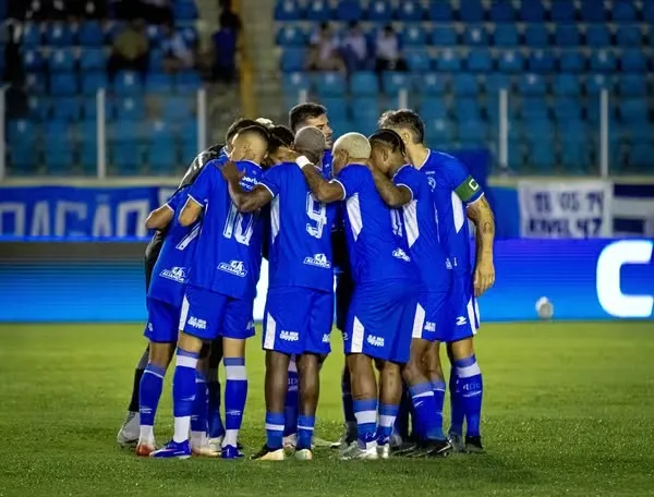 Confiança indefinido despedida Série C