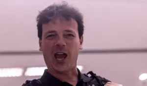 Diniz é denunciado pelo STJD e pode desfalcar o Corinthians