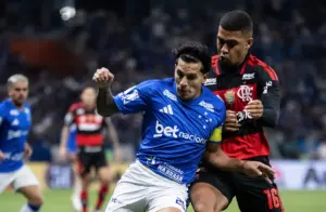 BRASILEIRÃO: Flamengo leva virada do Cruzeiro e Fluminense segue no G-4