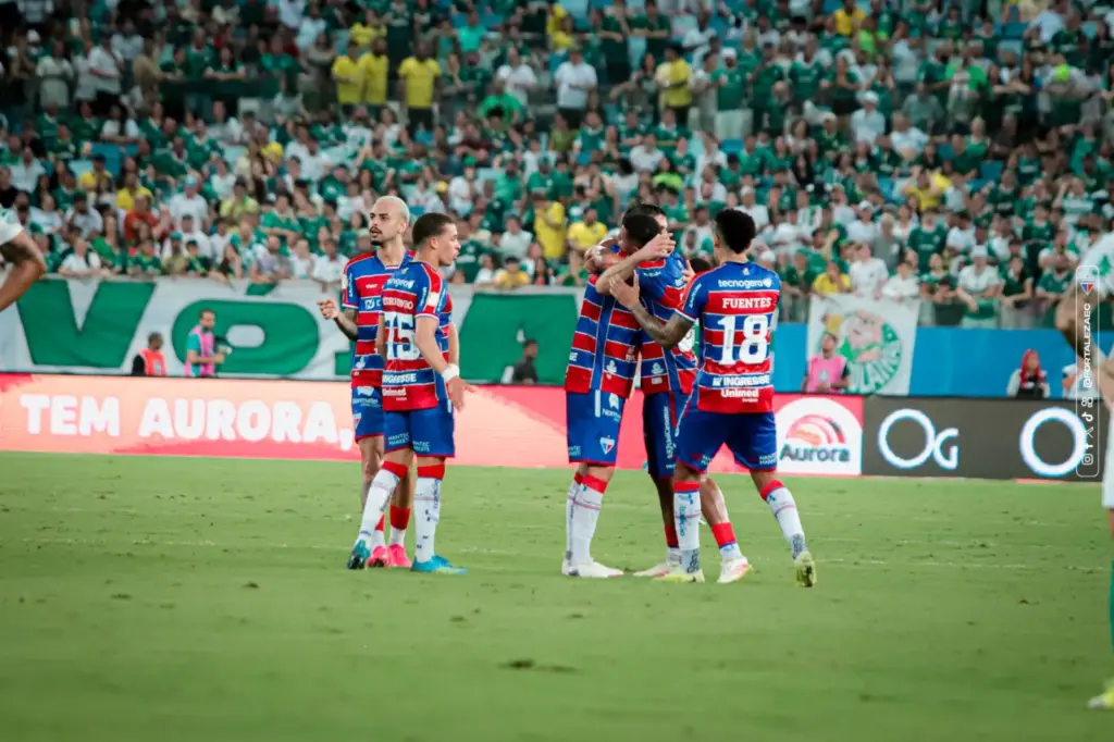 Fortaleza-CE 3 x 2 Palmeiras - Verdão segue na Copa do Brasil mesmo perdendo 2 Fortaleza vantagem Palmeiras intervalo