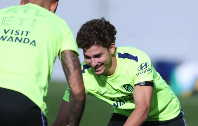 julian alvarez atletico madrid barcelona