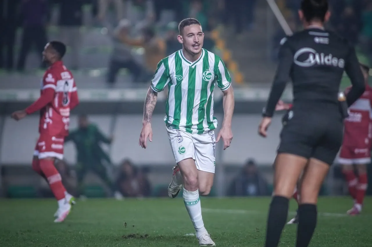 Juventude bate CRB virada Série B