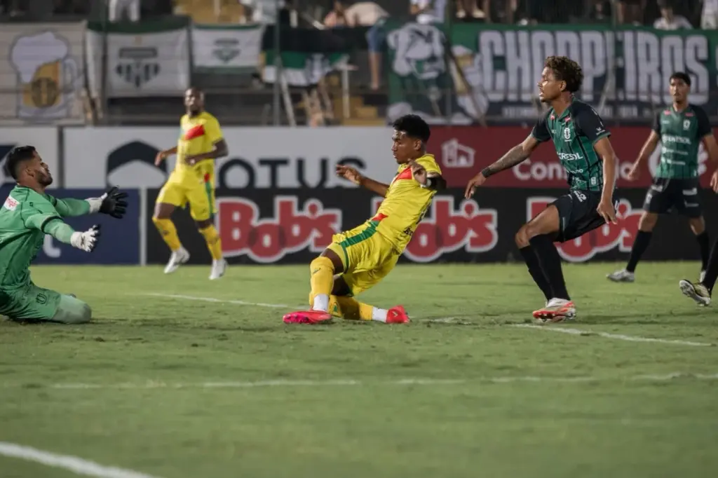 Brusque-SC x Amazonas-AM - Onde assistir, escalações e arbitragem 2 Macário desfalque Brusque