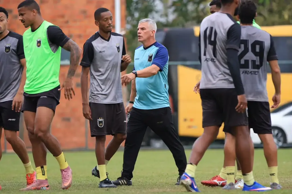 Volta Redonda-RJ x Ituano - Onde assistir, escalações e arbitragem 2 Neto Colucci assume comando Volta Redonda
