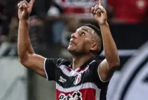 Eron pede calma ao Santa Cruz antes de decisão pela classificação na Série C
