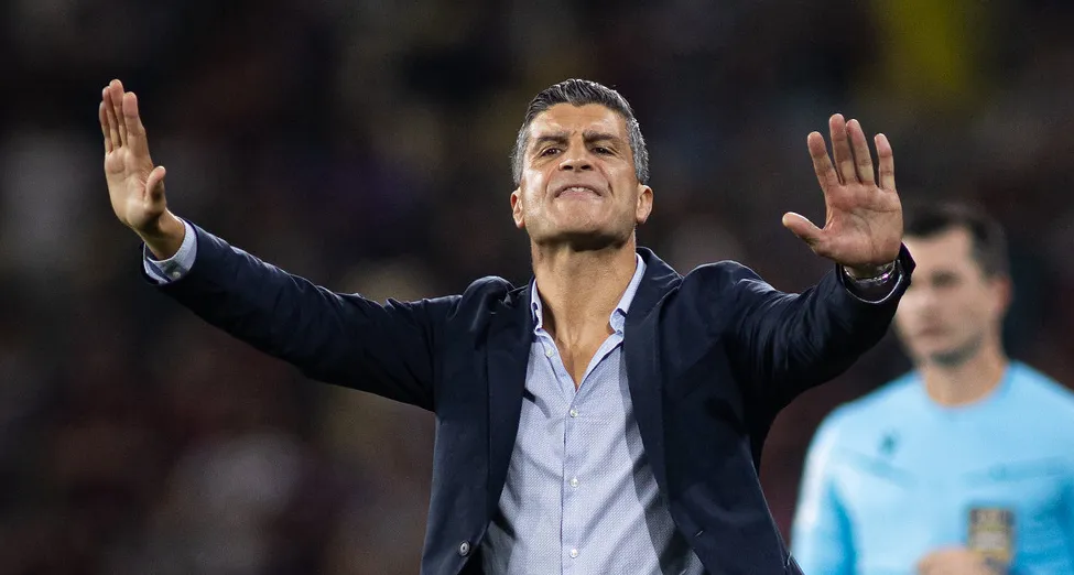 Pedro Emanuel exalta Vasco em classificação: “Quase perfeita”