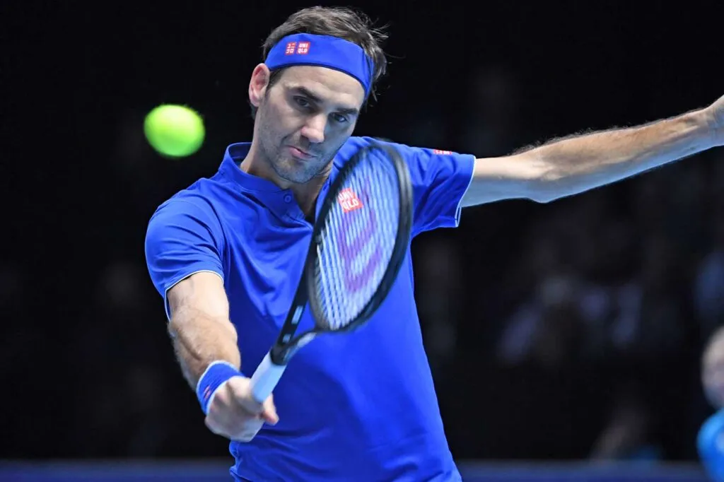Roger Federer deixa lista bilionários