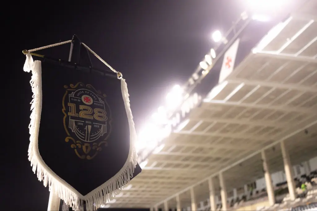 Agência da CBF proíbe Vasco de captar empréstimo com a Crefisa