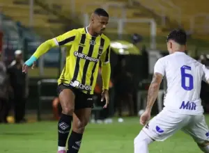 Barra-SC x Volta Redonda-RJ - Onde assistir, arbitragem e escalações