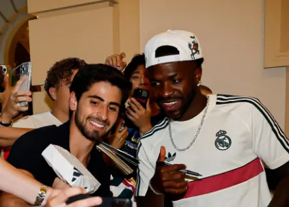 Vini Jr. se declara ao Real Madrid: 'Oito anos é muito pouco'