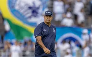 Moacir Júnior lamenta fracasso do CSA na busca pelo acesso