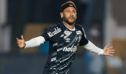 Neymar sofre nova lesão no Santos