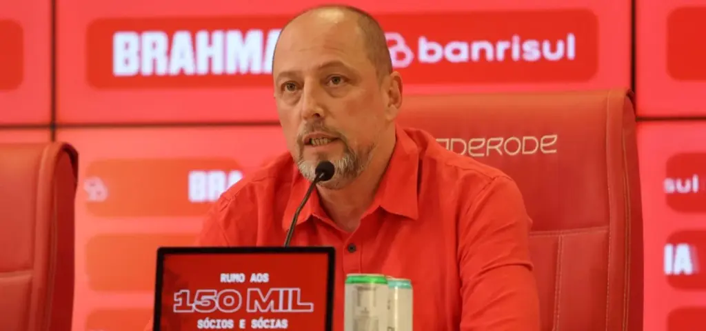 Internacional sofre transfer ban referente à dívida com clube grego