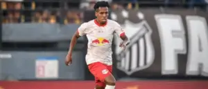 Lateral do Red Bull Bragantino ganha chance na seleção equatoriana
