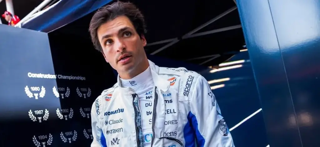 Carlos Sainz é punido e perde cinco posições no grid do Azerbaijão