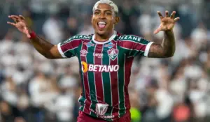 Campeão da Libertadores é acusado de ameaçar entregadora após pedido por sorvete