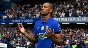 INGLÊS: João Pedro marca, Chelsea reage e empata